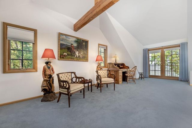 10526 Indian Shack Rd, Nevada City, CA 95959