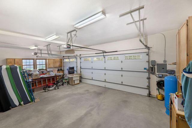 10526 Indian Shack Rd, Nevada City, CA 95959