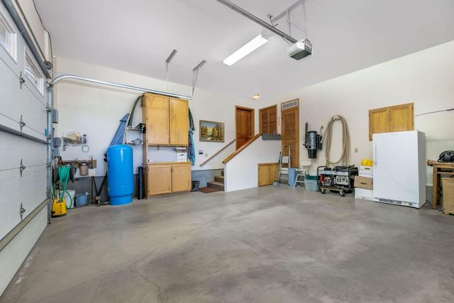 10526 Indian Shack Rd, Nevada City, CA 95959