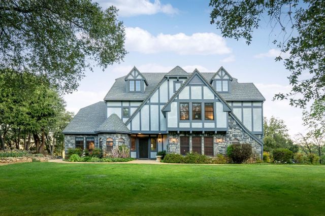 10526 Indian Shack Rd, Nevada City, CA 95959