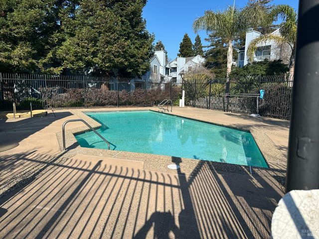 237 LIGHTHOUSE Dr, Vallejo, CA 94590