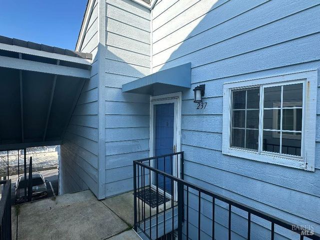 237 LIGHTHOUSE Dr, Vallejo, CA 94590