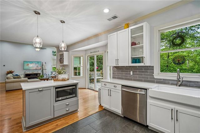 9395 Edgewater Drive, Gainesville, GA 30506