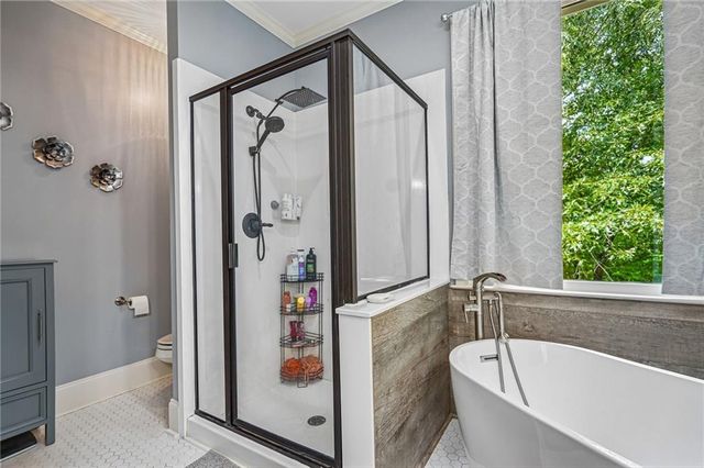 9395 Edgewater Drive, Gainesville, GA 30506