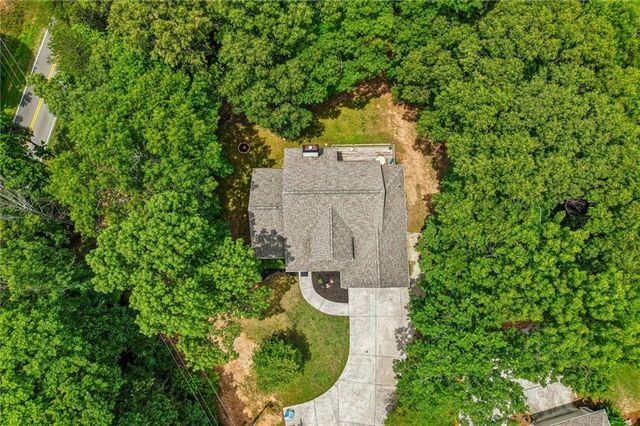 9395 Edgewater Drive, Gainesville, GA 30506