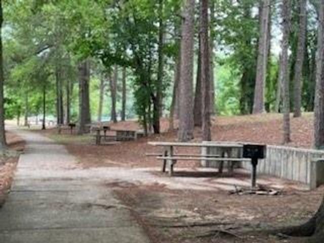 9395 Edgewater Drive, Gainesville, GA 30506