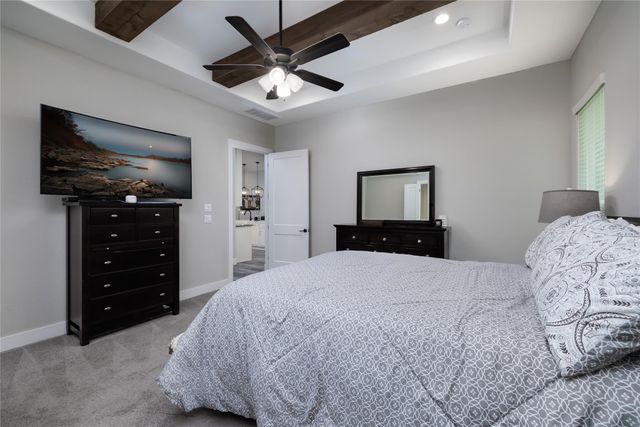 7070 Racehorse Drive, Waller, TX 77484