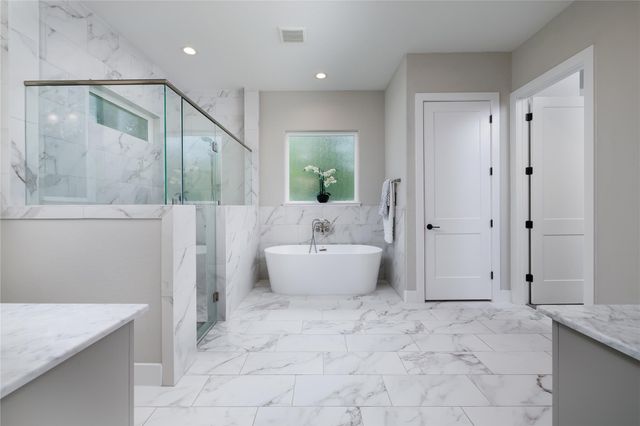 7070 Racehorse Drive, Waller, TX 77484