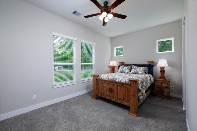 7070 Racehorse Drive, Waller, TX 77484