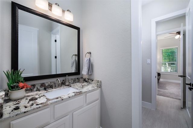 7070 Racehorse Drive, Waller, TX 77484