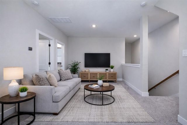 7070 Racehorse Drive, Waller, TX 77484