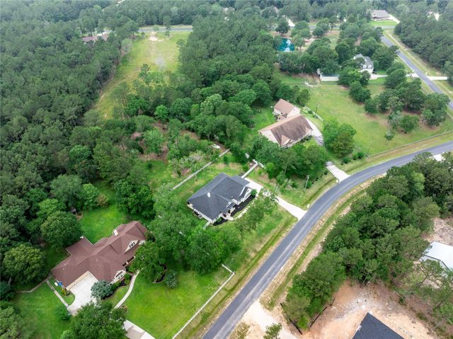 7070 Racehorse Drive, Waller, TX 77484