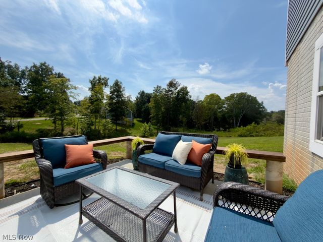 80 Lewis Pointe Drive, Vincent, OH 45784