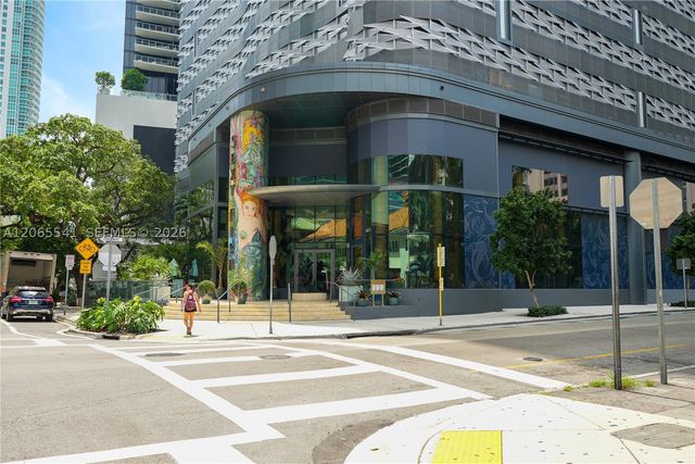 55 SW 9th St 3504, Miami, FL 33130