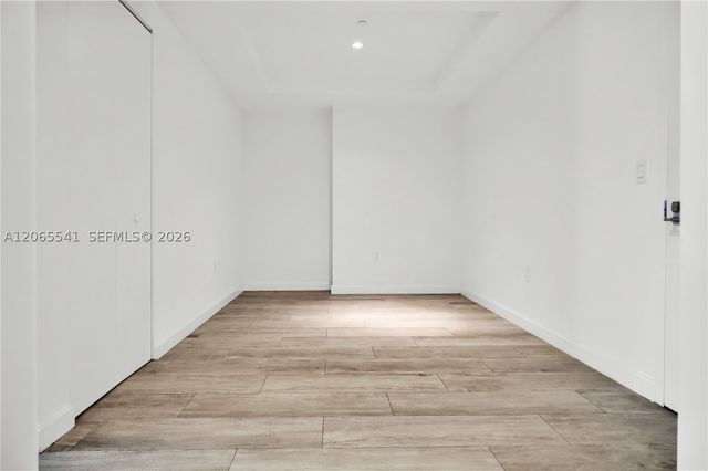 55 SW 9th St 3504, Miami, FL 33130