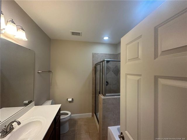 330 Gallery Drive 302, Spring Lake, NC 28390