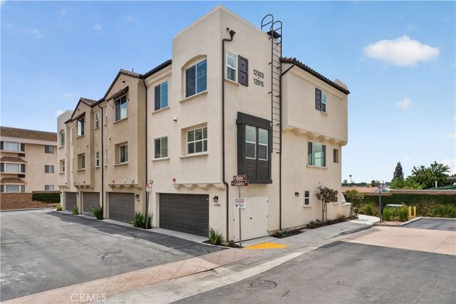 12903 Calabria, La Mirada, CA 90638