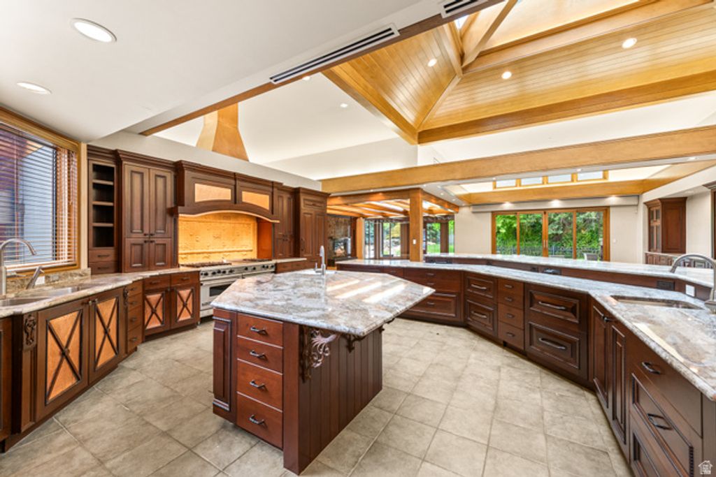6288 S S MOFFAT FARM LN, Murray, UT 84121 — photo 4
