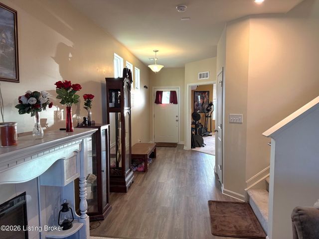 3718 Creekstone Bluff Blvd, La Grange, KY 40031