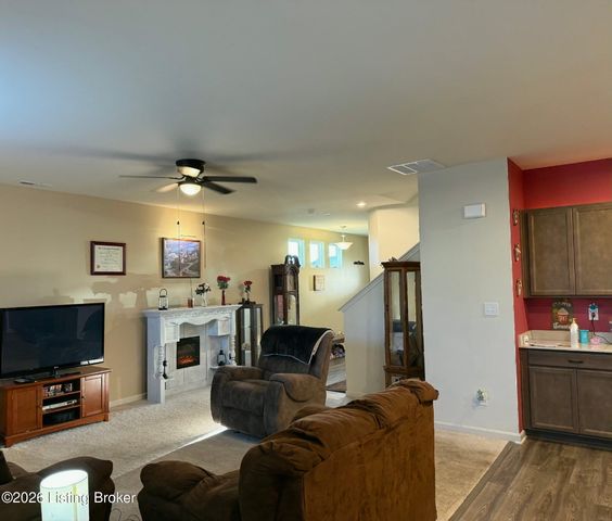 3718 Creekstone Bluff Blvd, La Grange, KY 40031