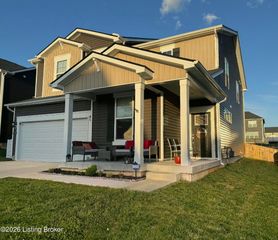 3718 Creekstone Bluff Blvd, La Grange, KY 40031