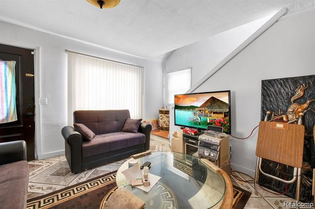 26330 N Ross Street, Inkster, MI 48141