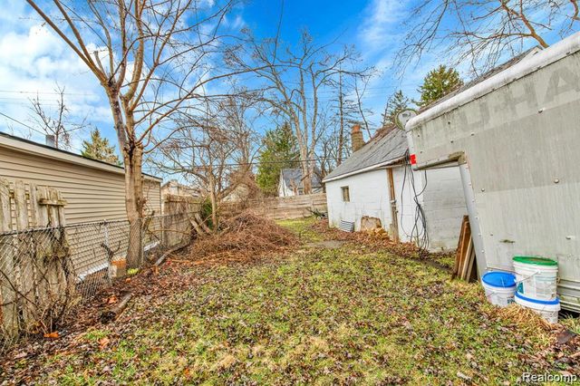 26330 N Ross Street, Inkster, MI 48141