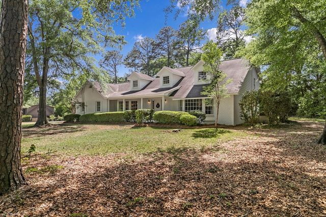 103 Spring Valley Court, Dothan, AL 36303