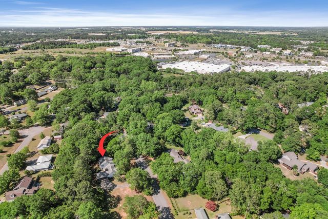 103 Spring Valley Court, Dothan, AL 36303