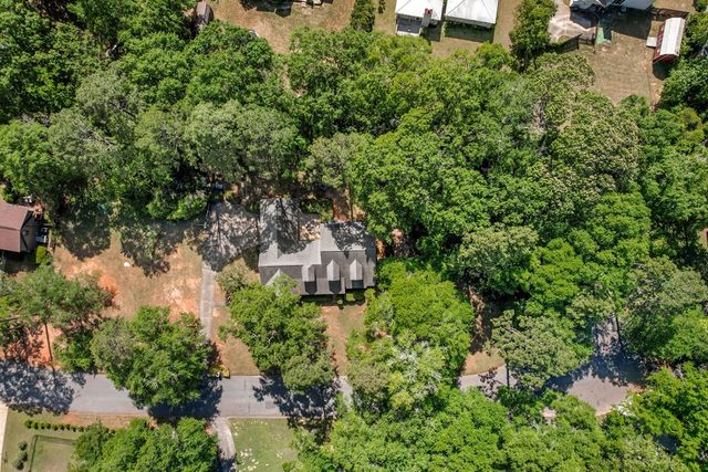 103 Spring Valley Court, Dothan, AL 36303