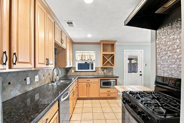 4429 Nina Lee Lane, Houston, TX 77092
