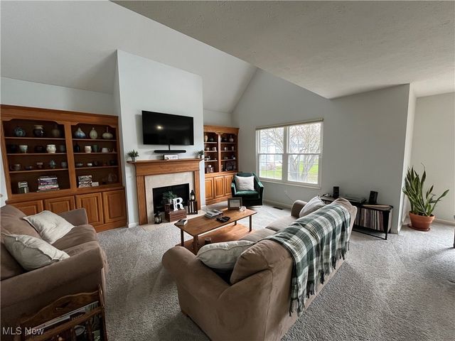 3510 E Prescott Circle, Cuyahoga Falls, OH 44223