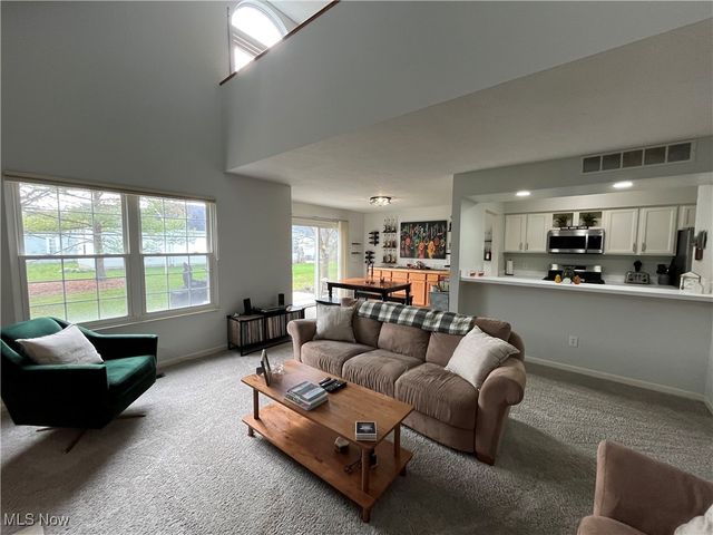 3510 E Prescott Circle, Cuyahoga Falls, OH 44223