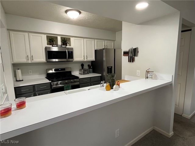 3510 E Prescott Circle, Cuyahoga Falls, OH 44223