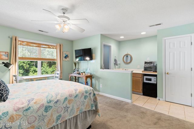3030 Marsh Winds Circle Unit 1005, Southport, NC 28461