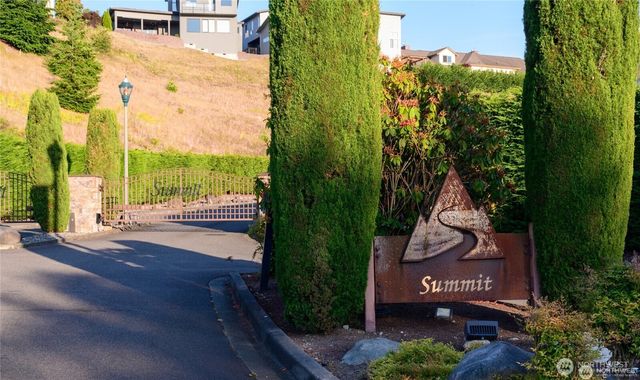 10602 177th Avenue Ct E, Bonney Lake, WA 98391