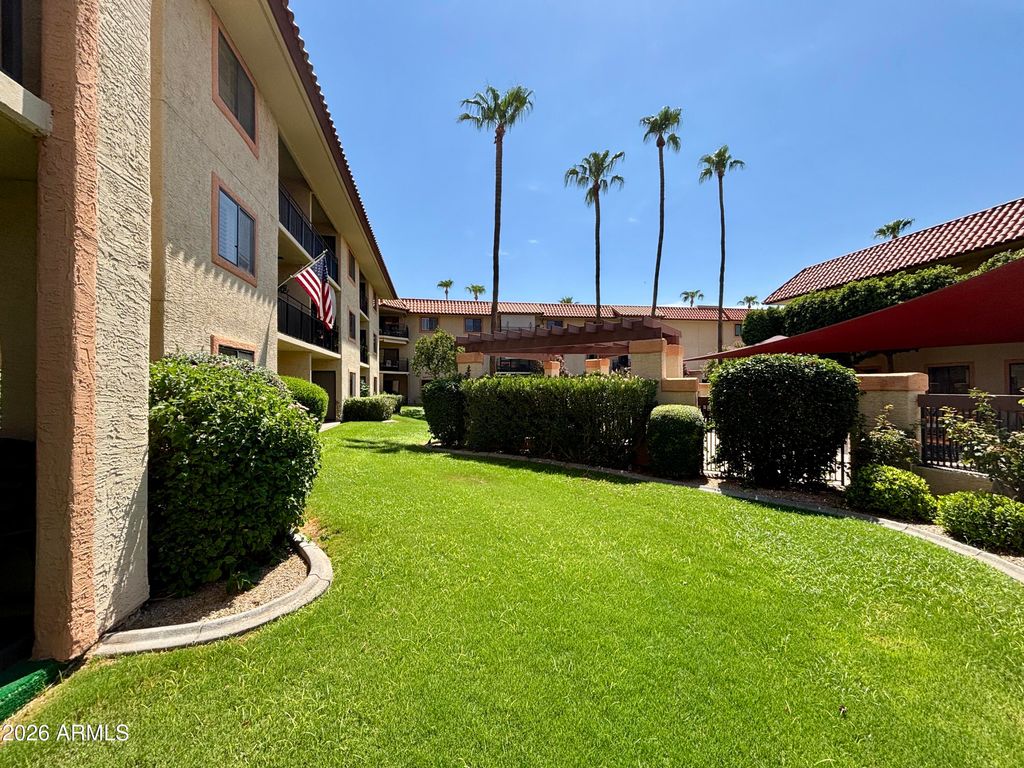 10330 W THUNDERBIRD Boulevard C107A, Sun City, AZ 85351 — exterior