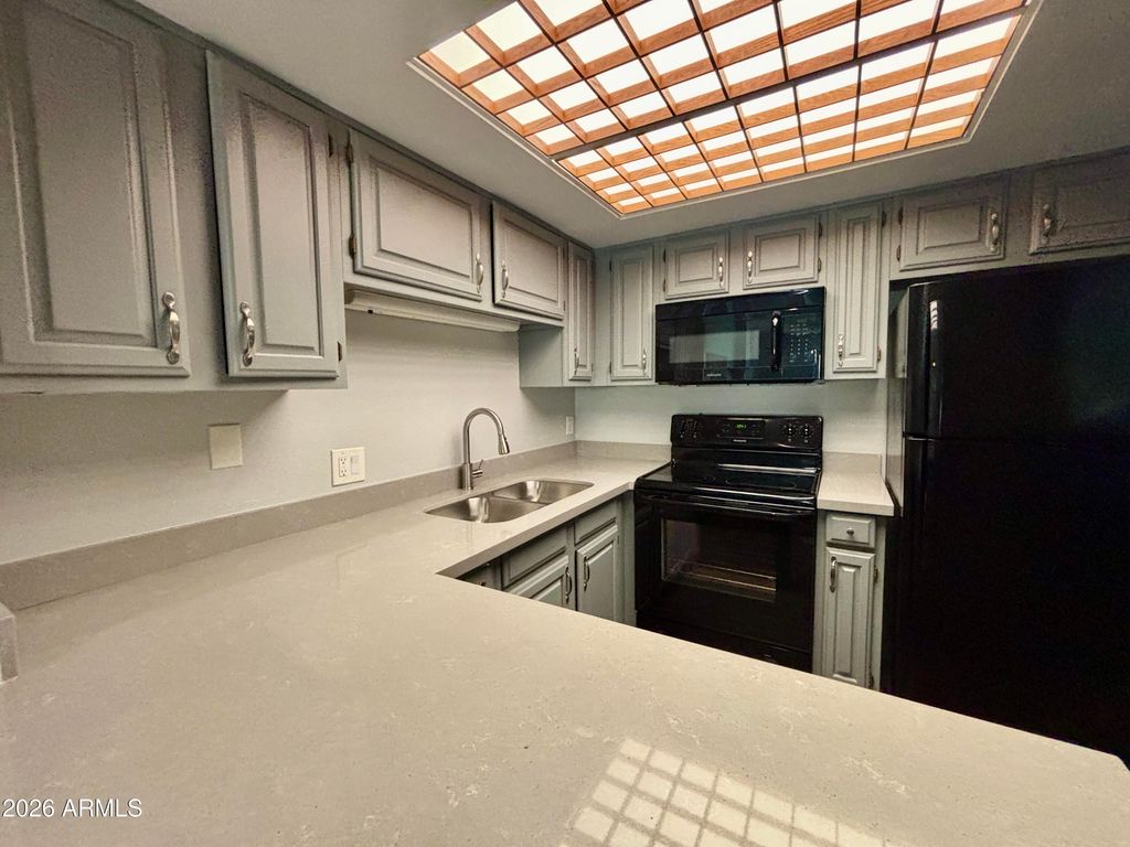10330 W THUNDERBIRD Boulevard C107A, Sun City, AZ 85351 — photo 2