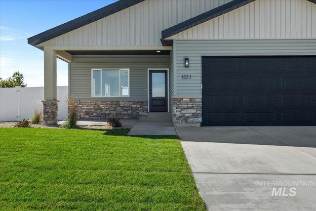 1011 23rd Ave E, Jerome, ID 83338