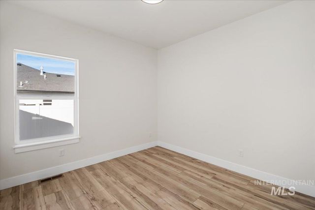 1011 23rd Ave E, Jerome, ID 83338