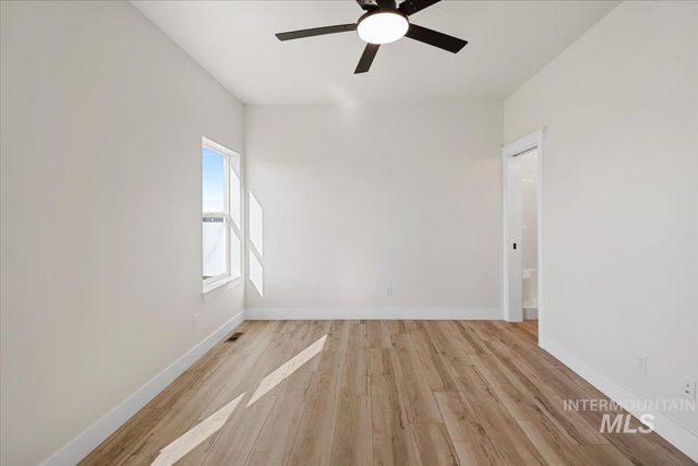 1011 23rd Ave E, Jerome, ID 83338