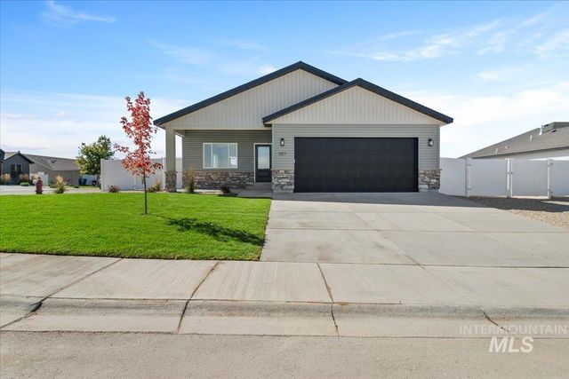 1011 23rd Ave E, Jerome, ID 83338