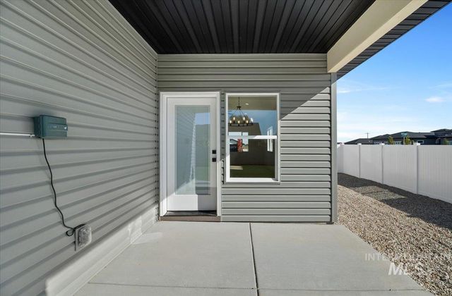 1011 23rd Ave E, Jerome, ID 83338