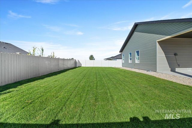 1011 23rd Ave E, Jerome, ID 83338
