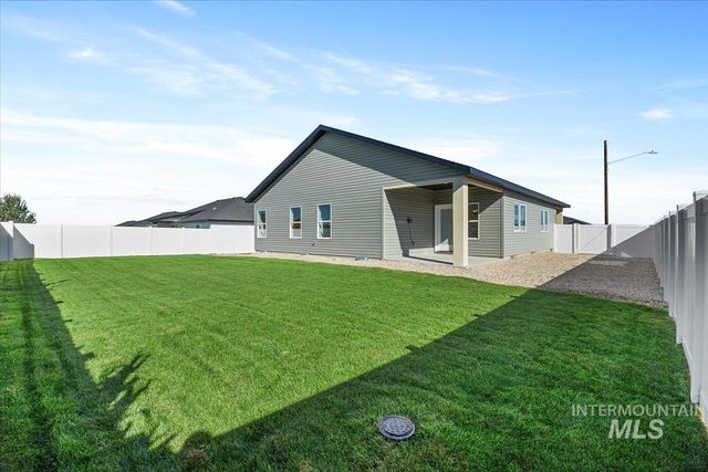 1011 23rd Ave E, Jerome, ID 83338