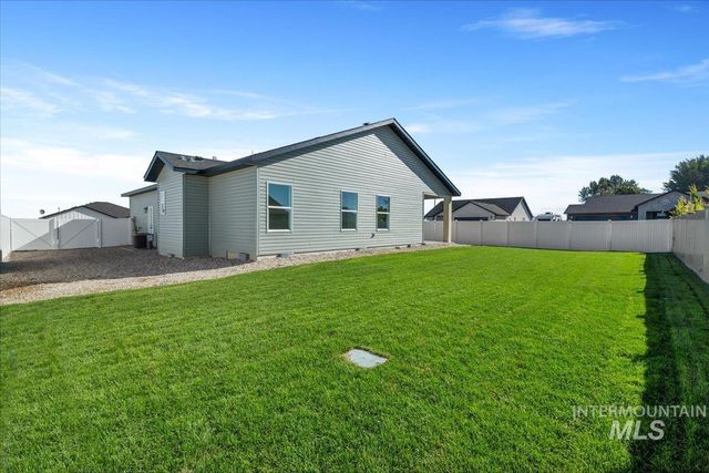 1011 23rd Ave E, Jerome, ID 83338