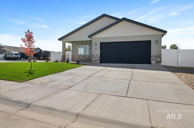 1011 23rd Ave E, Jerome, ID 83338