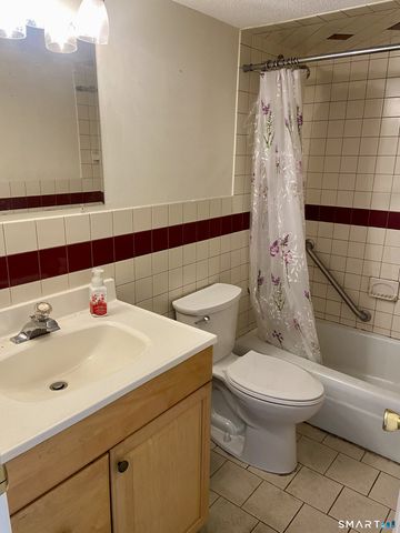 1700 Broadbridge Avenue B48, Stratford, CT 06614
