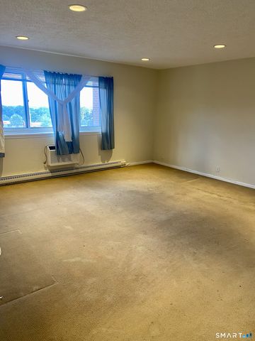 1700 Broadbridge Avenue B48, Stratford, CT 06614