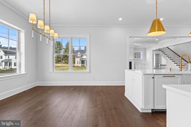 302 OLD KINGFISHER LN, Malvern, PA 19355
